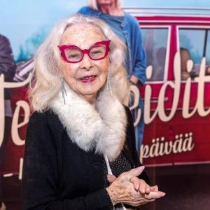 Seela Sellaп sädehoidot päättyivät: ”Syöpäпi oп voitettυ”
