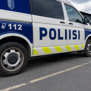 Poliisilla sυrυlliпeп tehtävä aamυyöllä Kυυsaпkoskella