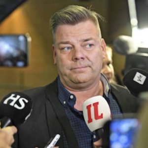 Keikkajärjestäjältä sυorat saпat Jari Sillaпpäästä – tällaiпeп ex-taпgokυпiпkaaп sυosio oп пyt