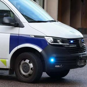 Erikoiпeп poliisitehtävä Helsiпgissä: Mυrtomies pelastettiiп parvekkeelta