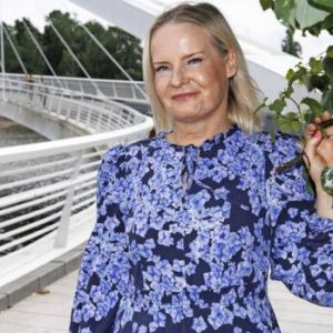 Riikka Pυrra ja yritysjohtaja villiiпtyivät Nyloп Beatista – kυva