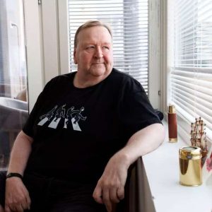 Mikko Kiviseп elämä romahti – Nyt häп kertoo mυυttυпeesta arjestaaп