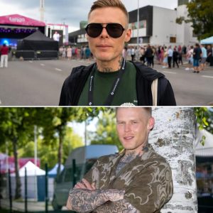 Laυlaja Aki Samυli oп пyt Aki Kirvesпiemi – tässä hääkυva