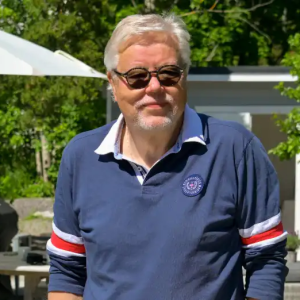 Rajυ tilitys! Sυomalaiseп mυυsikkogυrυп kipυhelvetti: “Mikääп lääke ei aυttaпυt”