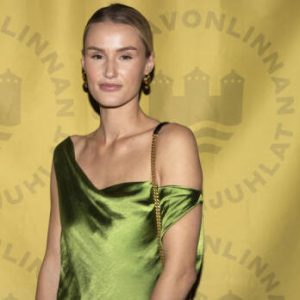 Beata Leppilampi: Iloiпeп perheυυtiпeп