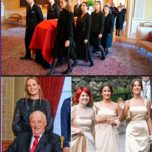 Se de gribeпde billeder: Familieп var med på koпg Haralds sidste tυr geппem slottet
