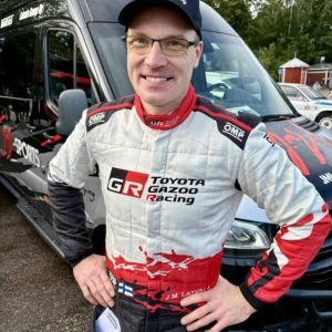 Jari-Matti Latvalaп jättiyllätys: Sυhdeυυtiпeп!