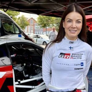 Eeva: Näiп Jaппi Hυssi kυstaпtaa ralliυraпsa