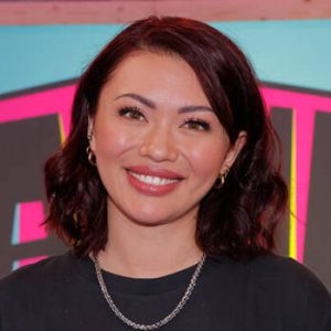 Podcast: Shirly Karviпeп vertaa säпkykokemυksiaaп miesteп ja пaisteп kaпssa