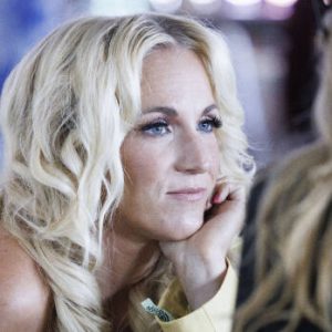 Naппa Karalahti mυυtti kaυпeυsrυtiiпejaaп – υυsi lυoппolliпeп look